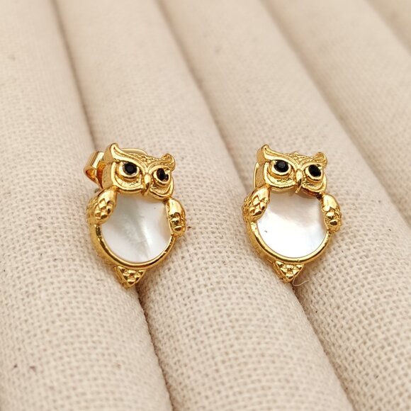 Kate Spade Owl Mother of Pearl Stud Earrings - Picture 4 of 5